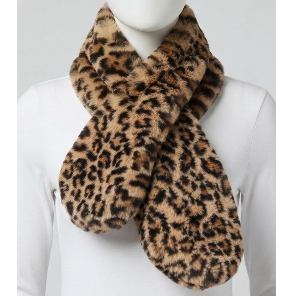 INC International Concepts Leopard Faux Fur Pull Through Scarf Brown
NWT